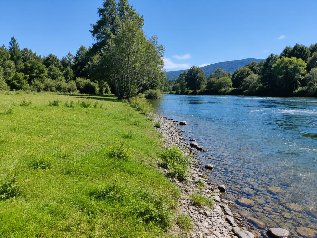 Parcela a orilla de río